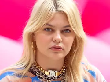 Louane jurée de "The Voice Kids" : pourquoi la chanteuse a quitté le tournage en pleurs ?