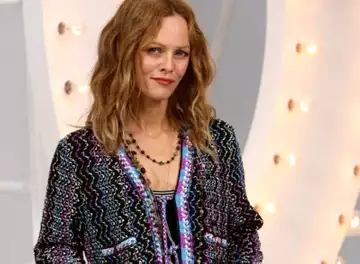 Vanessa Paradis nue devant la caméra : surprise, choc et étonnement des internautes