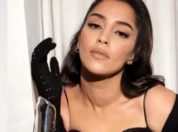 L'actrice Leïla Bekhtise, visage de L'Oréal, demande si "elle en vaut la peine" et répond sèchement dans une vidéo qui va devenir virale !