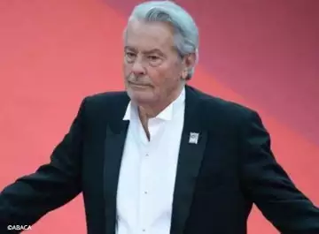 "Un ami proche d'Alain Delon dit qu'il regrette la perte de sa vie