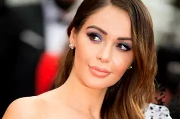 VIDEO : La grave chute de Nabilla lors de sa descente à ski fait le tour du web ! Et c'est hilarant