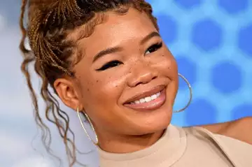 Storm Reid : découvrez comment la star de la série "Euphoria" obtient un teint éclatant !