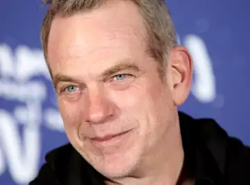 Garou est poussé à bout par sa fille Emelie. Le célèbre chanteur raconte une activité familiale qui s'est transformée en cauchemar.