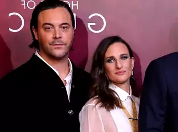 Camille Cottin en transparence : décolleté, bas résille... L'actrice tente de rivaliser avec les superbes tenues des stars de la maison Gucci !