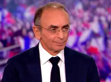 Anne-Claire Coudray repositionne Eric Zemmour dans le journal de 20h suite à une bourde du candidat.