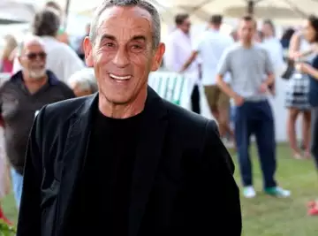 Thierry Ardisson : "Il m'a jeté comme une merde" : Thierry Ardisson se lâche sur son gros clash avec un célèbre animateur du PAF.