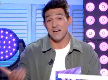 Jean-Pascal Lacoste rêve d'animer "quelque chose de très court" : Une collègue de TPMP le réprimande : sa compagne Delphine réagit.