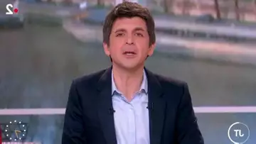 "Télématin" : cette gaffe en plein direct de Thomas Sotto, qui confond sa collègue avec Anne-Claire Coudray.