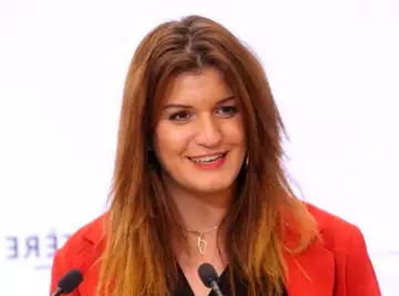 Marlène Schiappa : la ministre atterrit à la télévision aux côtés de Cyril Lignac !