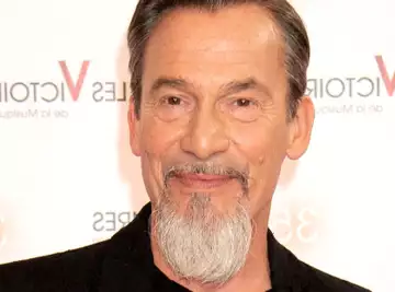 URGENT - "On vient de me diagnostiquer une tumeur au poumon qui ne peut pas être opérée", le chanteur Florent Pagny fait une révélation fracassante...