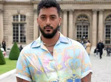 Slimane devient père pour la première fois : la photo émouvante du chanteur avec sa fille à l'hôpital, qui vient d'apparaître sur Instagram