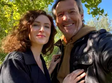 Jean-Luc Reichmann : L'animateur parle d'une "bagarre" avec Elsa Lunghini sur le tournage de Léo Matteï