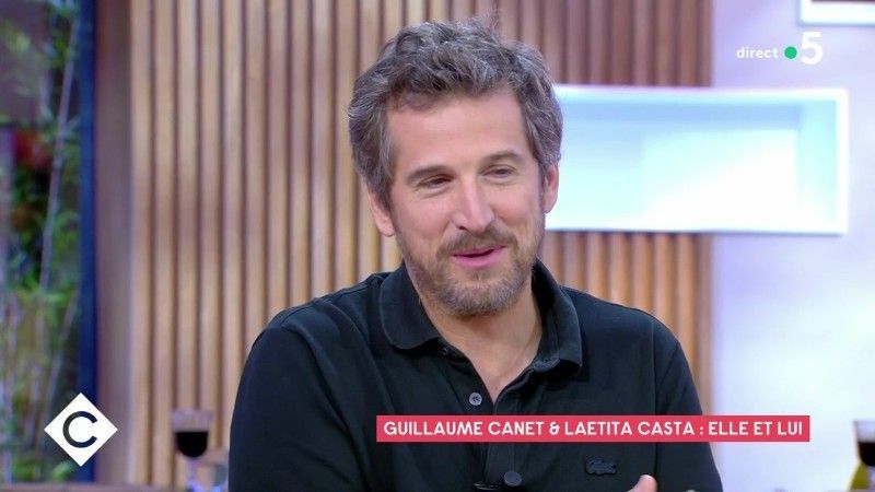 Laetitia Casta : Guillaume Canet succombe au charme de l'actrice, il lui fait une tendre déclaration : "Quand tu es si belle...".