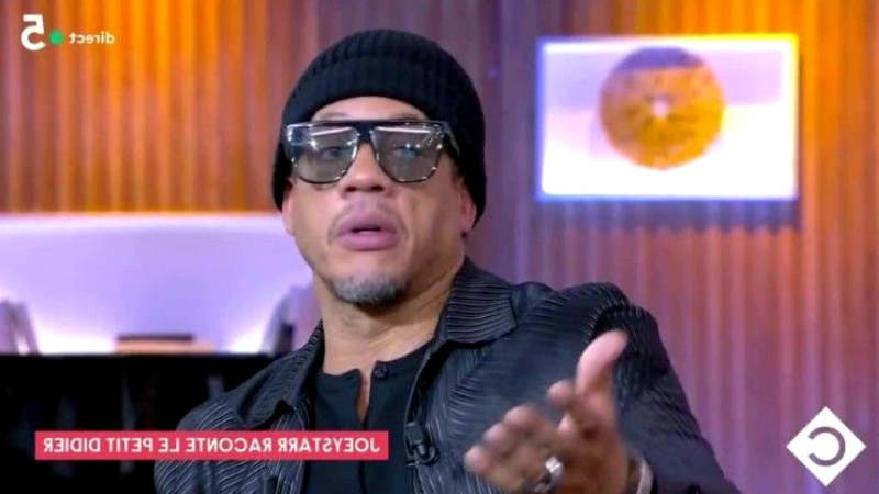 "Laisse-moi finir", "C'est gênant" : JoeyStarr et Anne-Elisabeth Lemoine s'affrontent, grand malaise sur le plateau de "C à vous" !