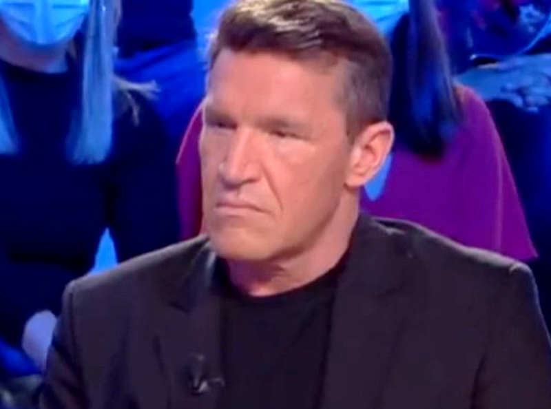 Benjamin Castaldi a été agressé par un candidat de télé-réalité et impliqué dans l'affaire. Le chroniqueur de TPMP prend la parole et fait de grandes révélations