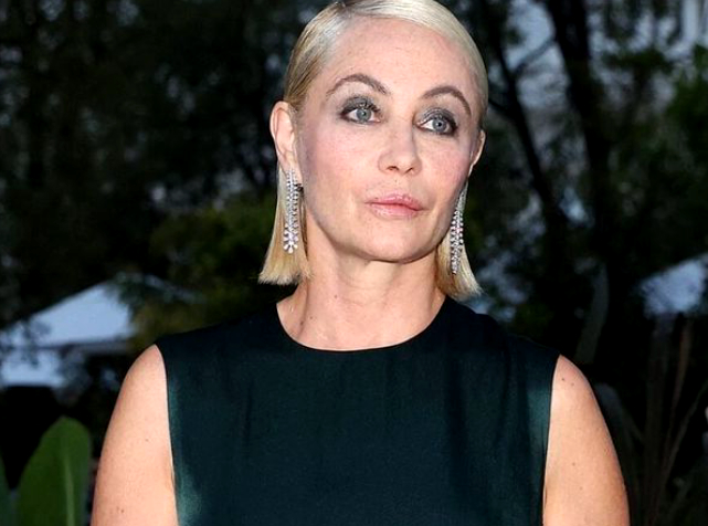 "Irresponsable et minable..." Emmanuelle Béart crie son cœur sur Instagram !