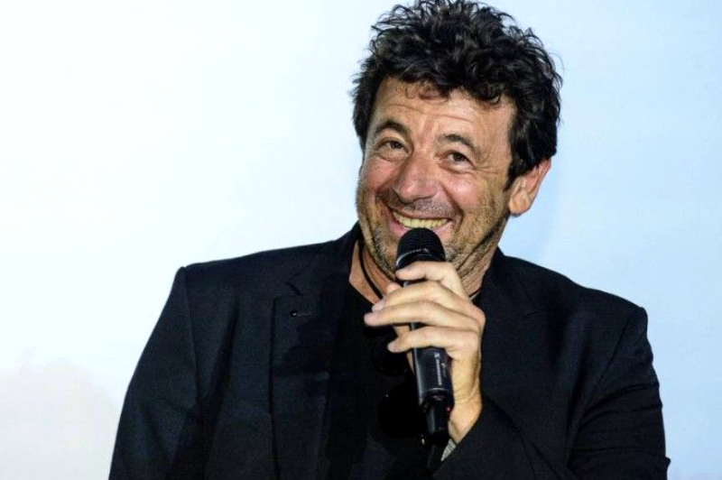 "Ferme ta g*****", "Chanteur merdique"... cette phrase de Patrick Bruel qui a suscité la colère des anti-vaccins