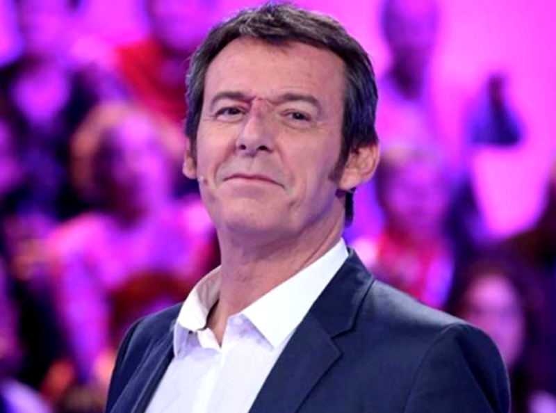 Jean-Luc Reichmann partage une photo surprenante de sa petite joie "quand il est seul à l'hôtel le soir".