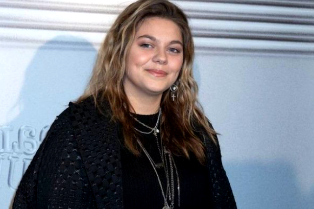 Louane : la chanteuse se lâche et dénigre Beyoncé, qu'elle juge "surcotée" !