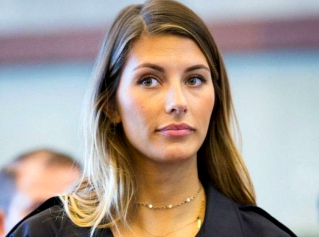 "Je ne ressemble à rien..." Camille Cerf regrette sa nouvelle coupe de cheveux !