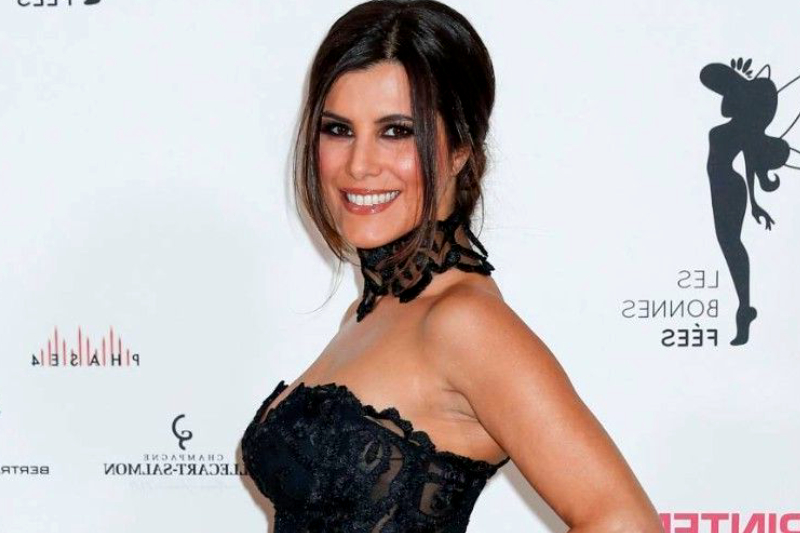 "TF1 te paie mal ?" Karine Ferri insiste lourdement sur un placement de produit sur son compte Instagram et saoule clairement ses fans !