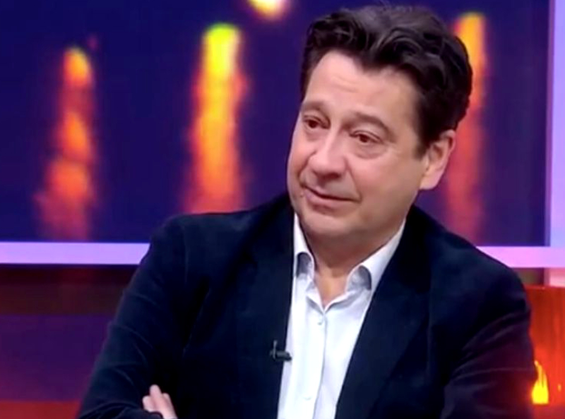 "Ces chanteuses qui n'ont qu'un prénom"... Laurent Gerra, qui dénigre les nouvelles stars de la chanson en direct dans l'émission "Télématin".