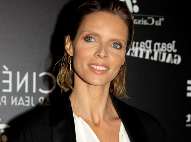 La "Vanessa Paradis" : Sylvie Tellier ne laisse pas passer cette remarque sur ses dents !