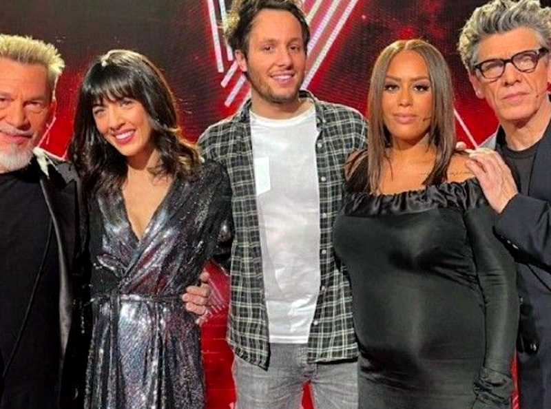 "J'ai dormi dehors" : Avant de connaître le succès, ce coach de The Voice a vécu l'enfer. Découvrez de qui il s'agit !