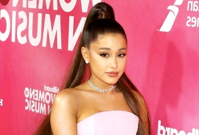 Ariana Grande enceinte ? Cette photo de son ventre arrondi sème le doute et enflamme les réseaux sociaux !