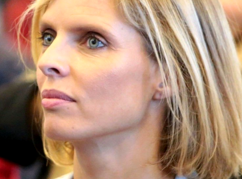 Sylvie Tellier : l'opération est inévitable... son accident de ski s'avère plus compliqué que prévu !