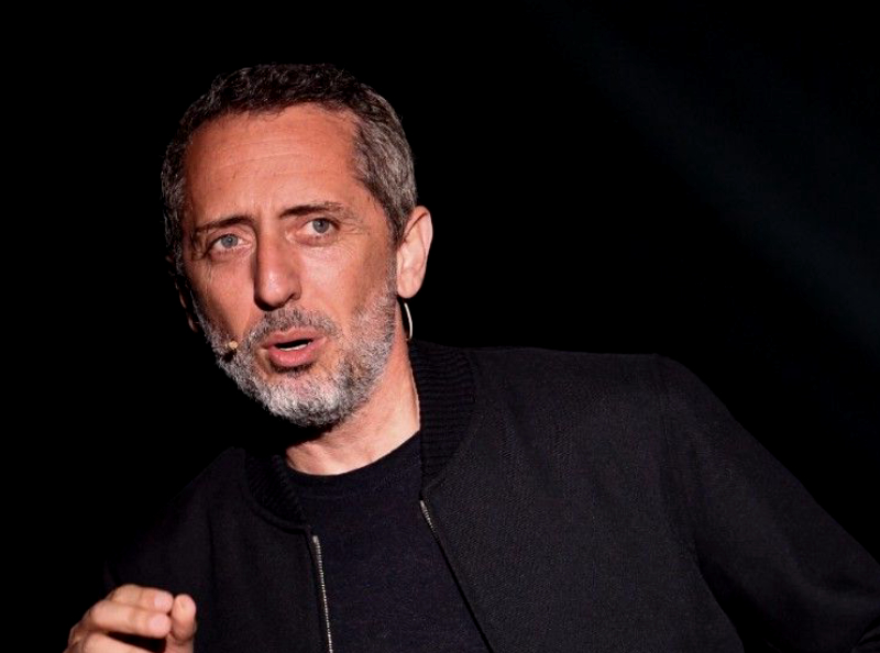 Gad Elmaleh prêt pour une opération de chirurgie esthétique sur son crâne - ce détail attire l'attention !