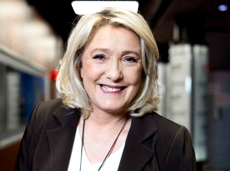 "Elle est devenue tellement molle que nous avons du mal à l'affronter", le clan Macron admire une Marine Le Pen jugée "très bonne" !