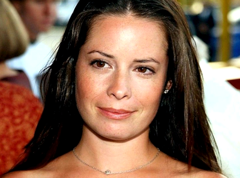 "Tu étais l'infirmière la plus moche de Charmed" - après avoir fustigé Will Smith, Holly Marie Combs est détruite par les internautes !