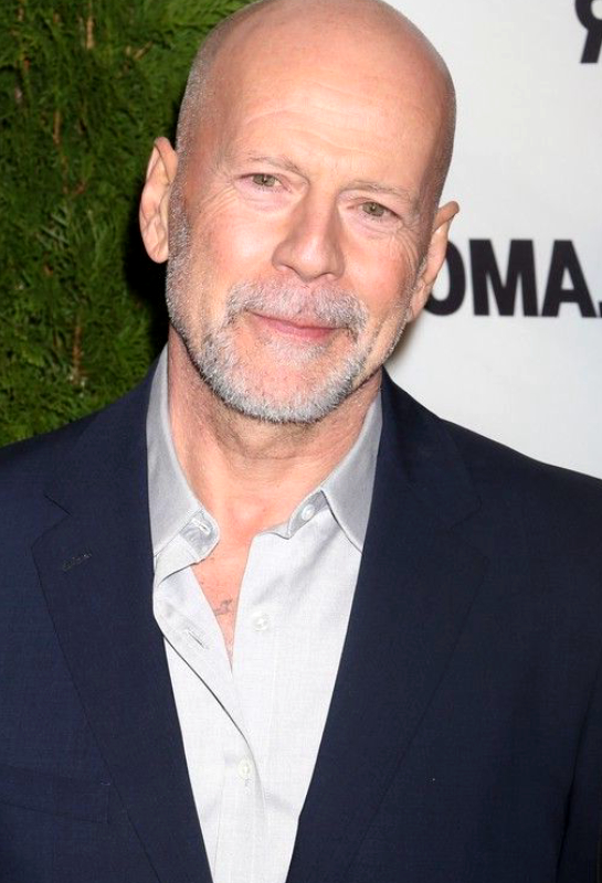 Les amis, la carrière musicale, Sadam Hussein... Ces choses que vous ne savez probablement pas sur Bruce Willis