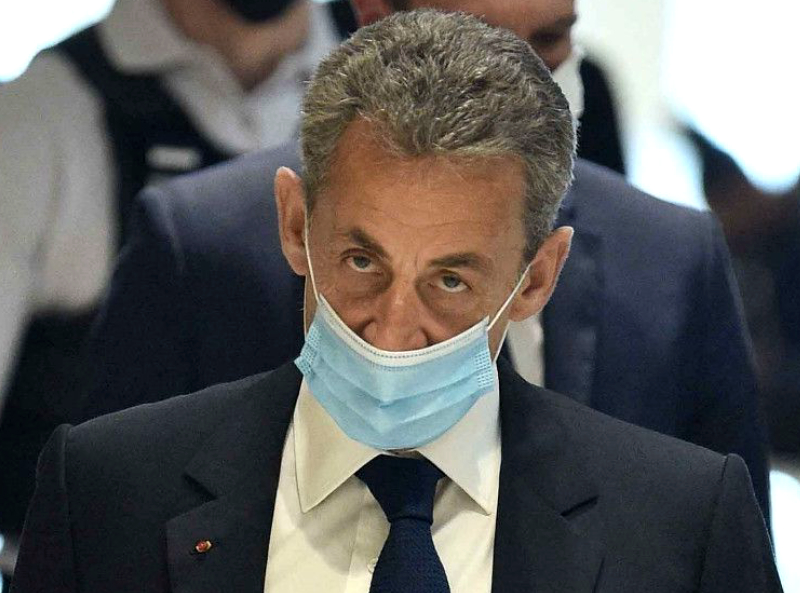 Nicolas Sarkozy tabasse Valérie Pécresse (qui attendait tant son soutien) : "Cette c...". (Cette c...) !