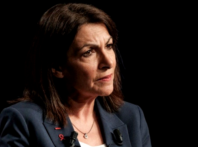 "Je la préférerais chez Jean-Luc Mélenchon" : Anne Hidalgo en froid avec Ségolène Royal ? La candidate du PS règle ses comptes avec l'ex de François Hollande !