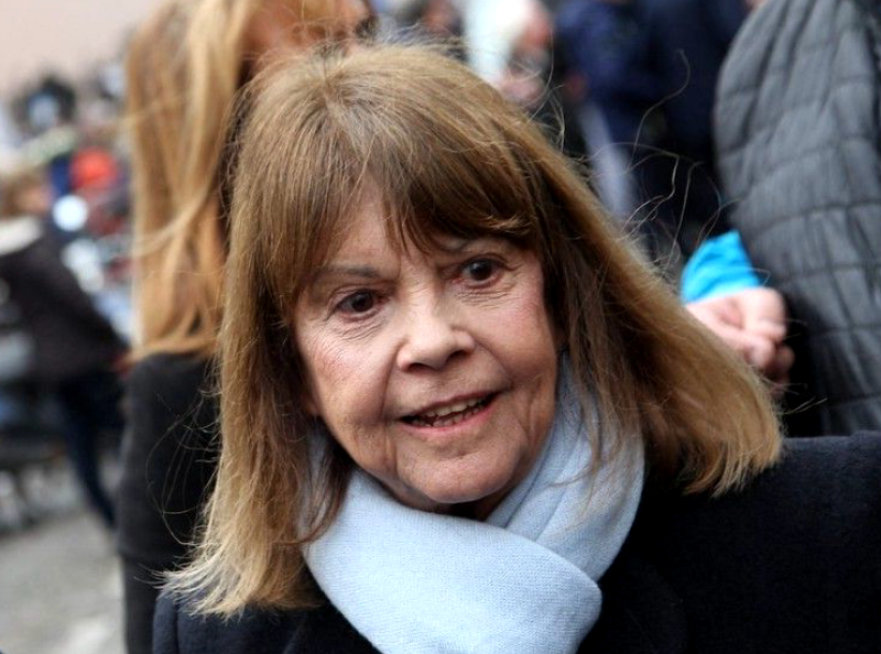 Chantal Goya : la chanteuse de 79 ans a-t-elle dû subir une opération ? Sa réponse sans tabou