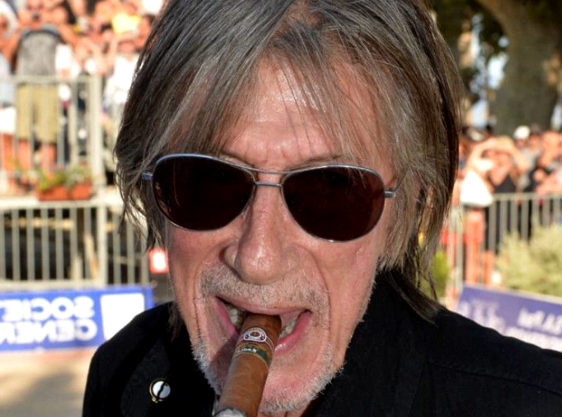 Jacques Dutronc : le chanteur révèle le nom de l'homme politique pour lequel il va voter....et accepte fièrement