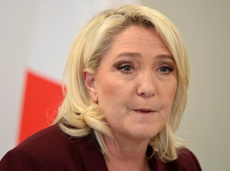 "Ignorante", "incompétente", "retourne à l'école" : Marine Le Pen confond l'Algérie et la Tunisie et devient la risée des internautes !