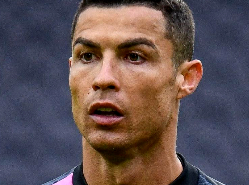 Mort du nouveau-né de Cristiano Ronaldo et Georgina : la sœur du footballeur rompt le silence !