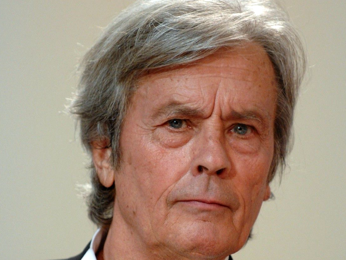 Alain Delon : Anouchka, la fille de l'acteur, en deuil après la mort d'un être cher