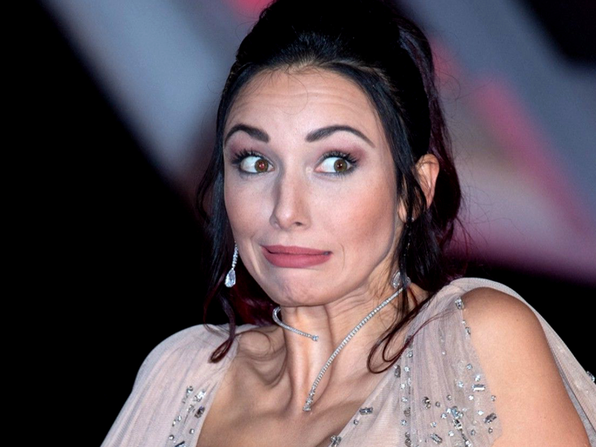 Delphine Wespiser L Ex Star De Miss France Delphine Wespiser Porte Désormais Des Boucles